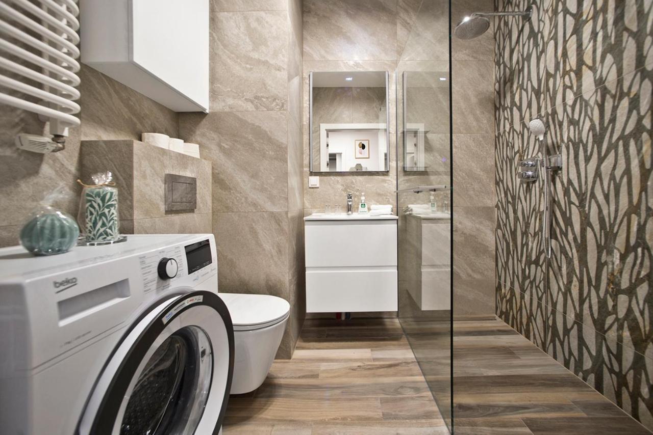 Goclaw P&O Serviced Apartments Варшава Екстер'єр фото
